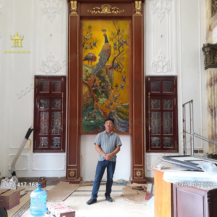 Bức Tranh C&ocirc;ng Mai Bằng Đồng Cho Biệt Thự Anh Giang - La Ph&ugrave;